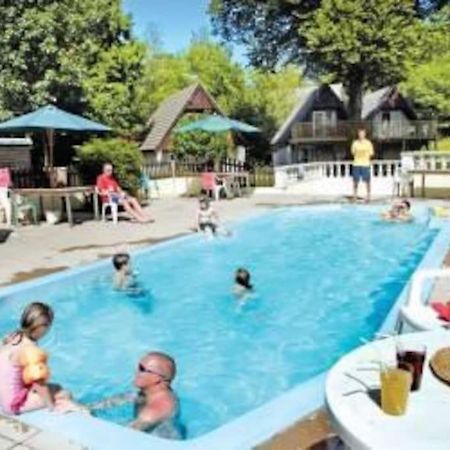 3 Bedroom Lodge With Hot Tub On Lovely Quiet Holiday Park In Cornwall Gunnislake Ngoại thất bức ảnh